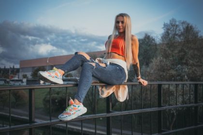 item-thumbnail