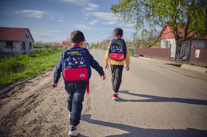 46 de comunități vulnerabile din județul Arad, incluse în proiectul „Start în educație” item-thumbnail