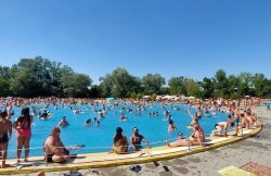 Tarifele la Ștrandul Neptun rămân neschimbate. CLM a aprobat și noul program de funcționare item-thumbnail