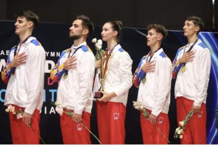 Doi studenți ai Universității „Aurel Vlaicu” din Arad medaliați cu aur la Cupa Mondială FIG – „RomGym Trophy” 2026 item-thumbnail