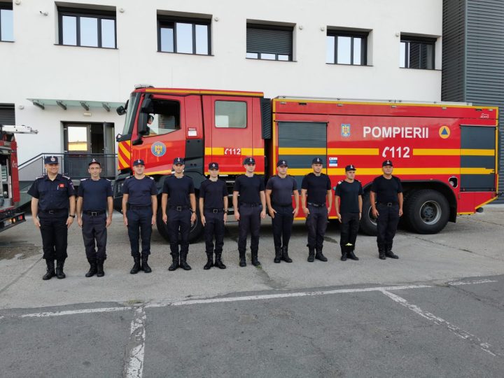 Zece pompieri arădeni au plecat să lupte cu focul în Serbia (FOTO + VIDEO) item-thumbnail