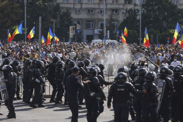 Mai mulți jurnaliști au fost agresați la protestul din 15 septembrie item-thumbnail